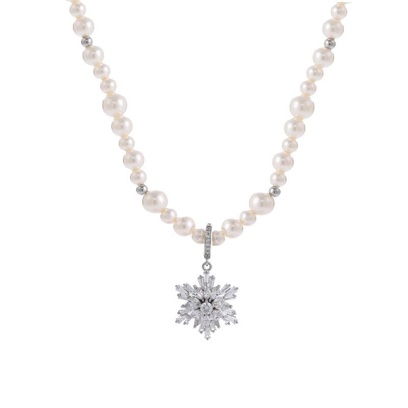 Hochwertige Schneeflocken Zirkon Perlenkette Leichter Luxus Nischendesign Schmuck Damen High-End Gefühl Schlüsselbeinkette Accessoires Halskette