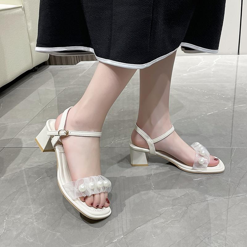 

Сандалии в сказочном стиле с юбкой, новая летняя мода для женщин с жемчужным темпераментом, однолинейные сандалии для женщин.