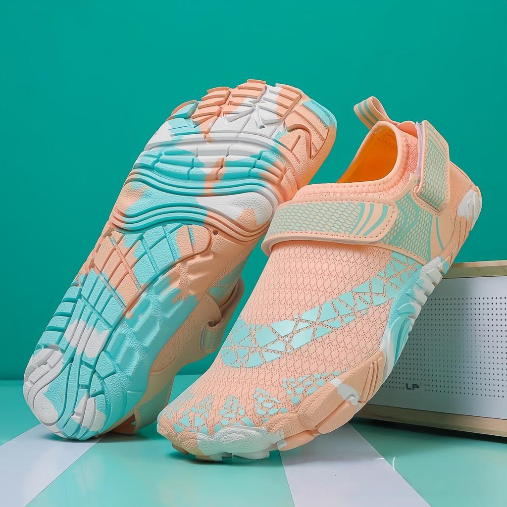 Finger shoes Wading shoes Couple casual shoes Fishing shoes Men's beach shoes Women's swimming shoes Shoes