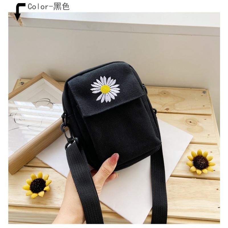 

Xiao Zouju women s bag, new small square bag canvas shoulder messenger bag чёрный