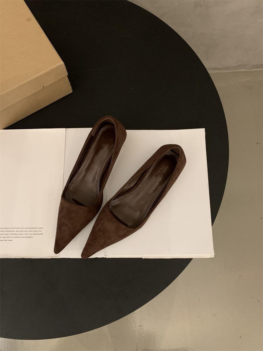 

Французский каблук-рюмочка, заостренный, красные, одинарные туфли, женская обувь 2025 года, весна-осень, темперамент, черные туфли на шпильке, высокие каблуки для пригородных поездок 39 коричневый