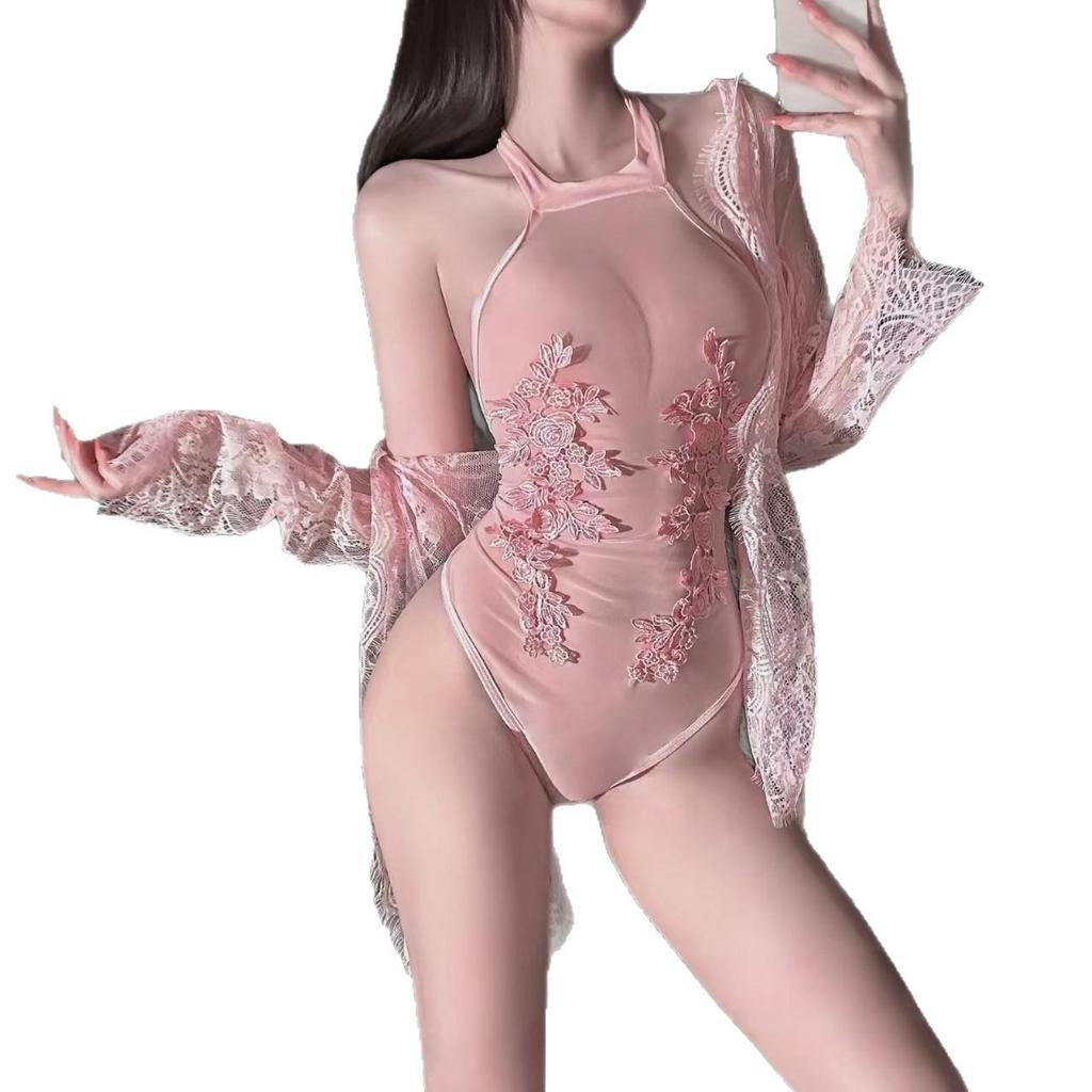 Sexy durchsichtiger Bodysuit in Übergröße mit wasserlöslicher Blume, Neckholder und offenem Schritt