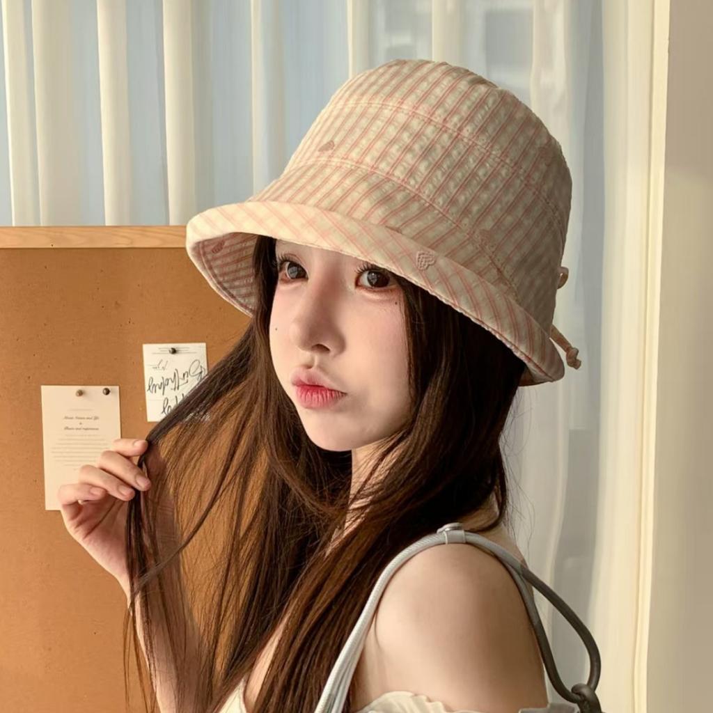 Spring and Summer, Japan and Korea Plaid Love Bucket Hat, Women's Face Covering, UV Protection Hat, Sun Protection Hat, Sunshade Basin Hat, Showing Sm