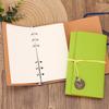 Diário de Viagem com Fecho Caderno de Escrita em Couro Sintético, Fichário de 6 Argolas com Folhas Soltas, 7 Tiras Elásticas Diário de Polegada Sketchbook Pingente de Relógio para Negócios