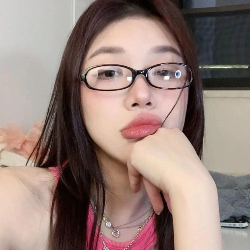 Small Frame Blue Light Gasses for Women Eye Protection Ultralight Comfortable Eyewear Computer Goggles Lentes