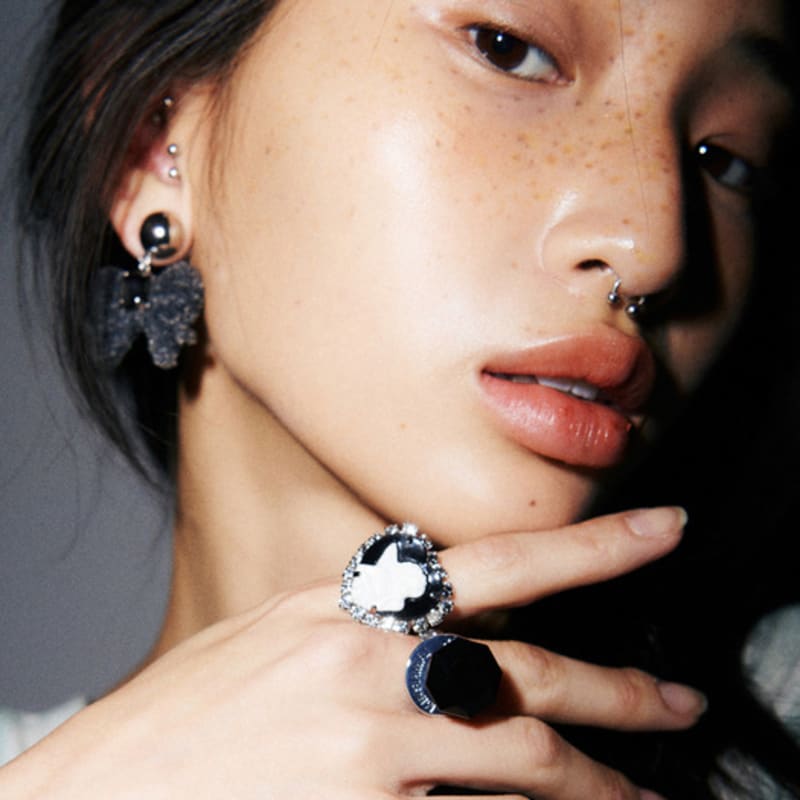 MIKSHIMAI BOW SUGAR EARRINGS_PAIR