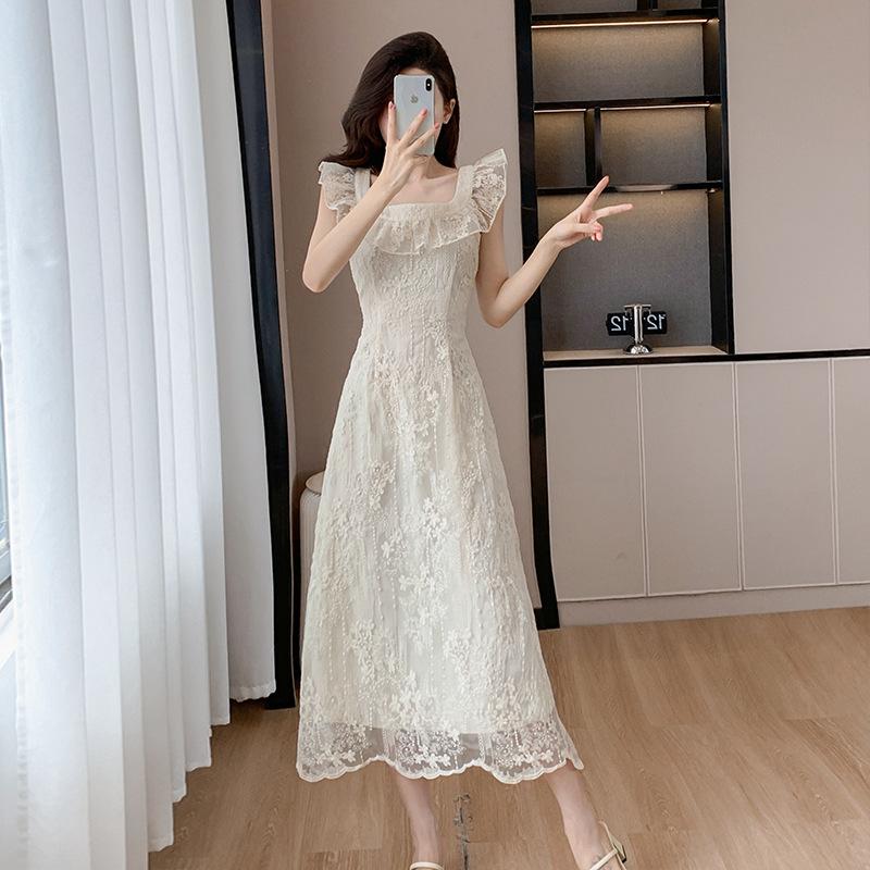 Meat Yao Morning Flower Shadow New French Lace Embroidered Lotus Leaf Edge Temperament Dress Inner Hemming Bag