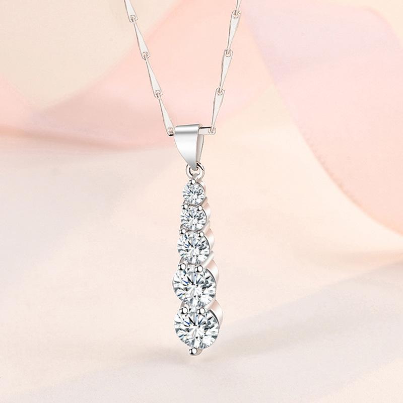 

925 Sterling Copper Necklace For Women Round Pendent Sparkling Pave CZ Necklace Fashion Anniversary Birthday Zircon Gifts