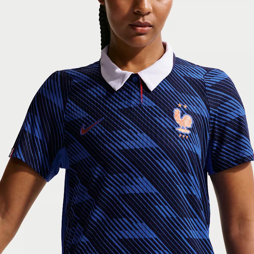 Nike Aero-Fit 2026/27 Season France National Team Home Player Edition Lightweight Elastic Breathable Pullover Short Sleeve Football Shirt IB5248-480
