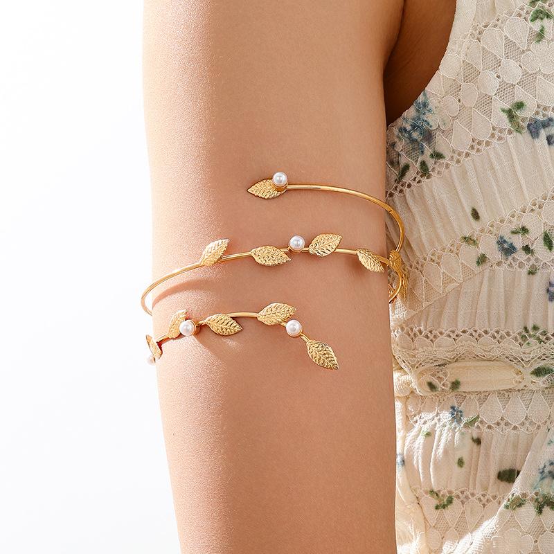 Elegant Flower Cuff Vintage Bracelet Bangle for Women Gold Color Metal Floral Bracelets Femme Aesthetic Gift Pulseras