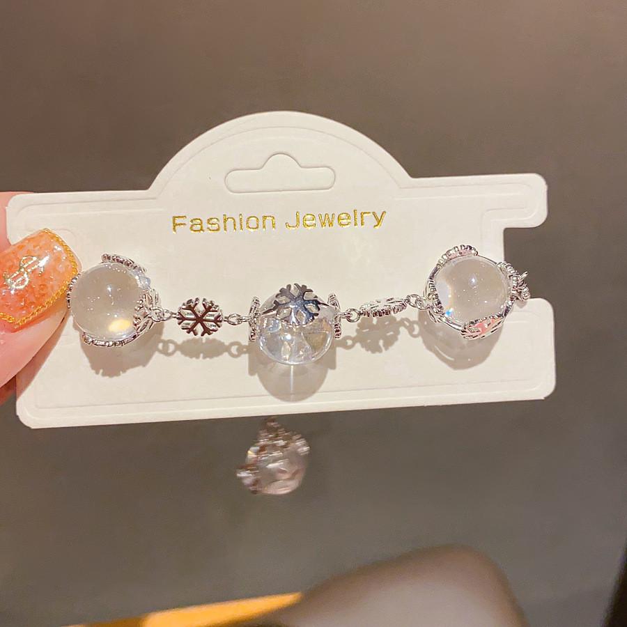 Snowflake Glass Beaded Bracelet With Electroplated Finish For Elegant Women Gift