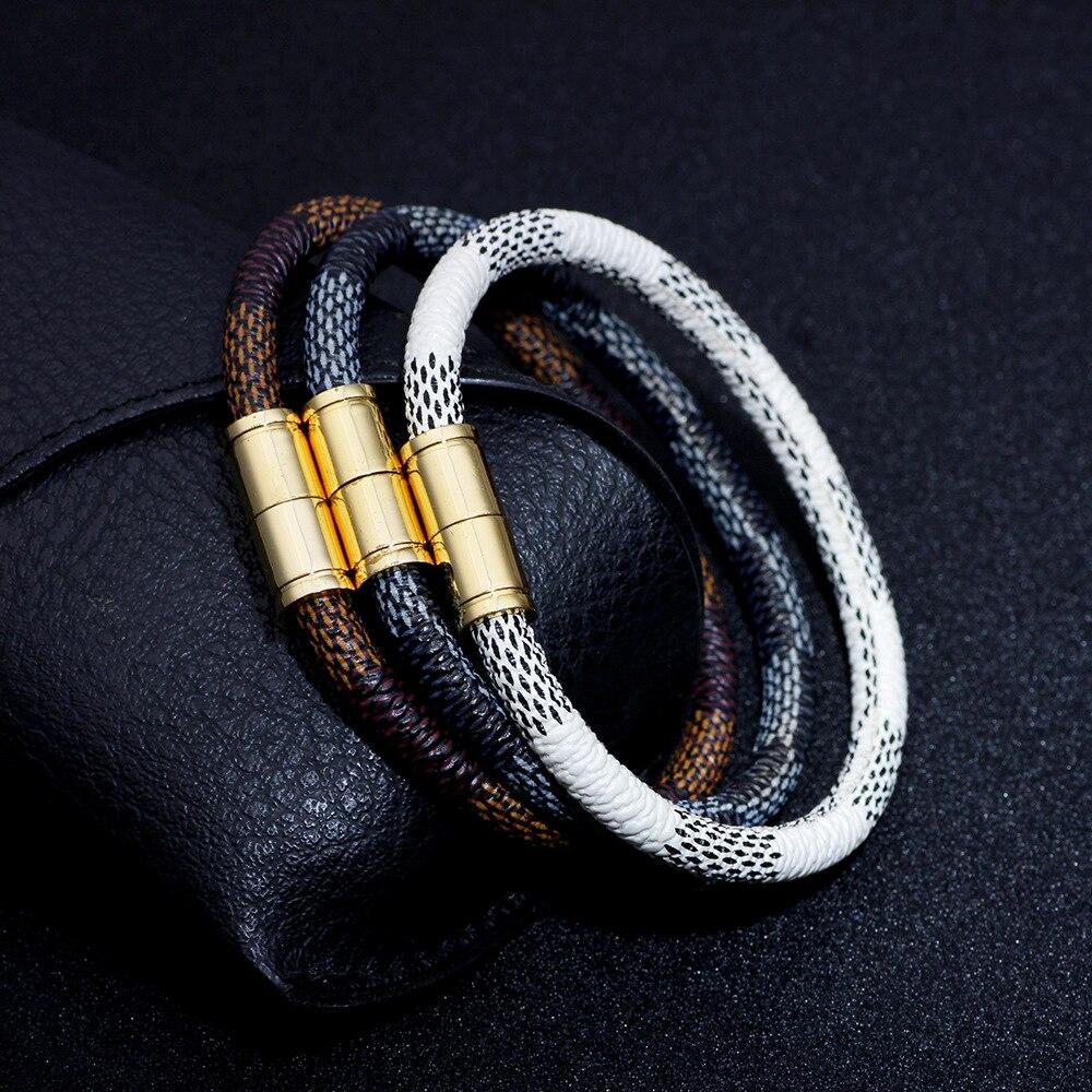 Klassisches Lederarmband Schlichter Stil Braune und schwarze Streifen PU Gold Magnetverschluss Armreifen Armbänder Für Männer und Frauen Schmuck