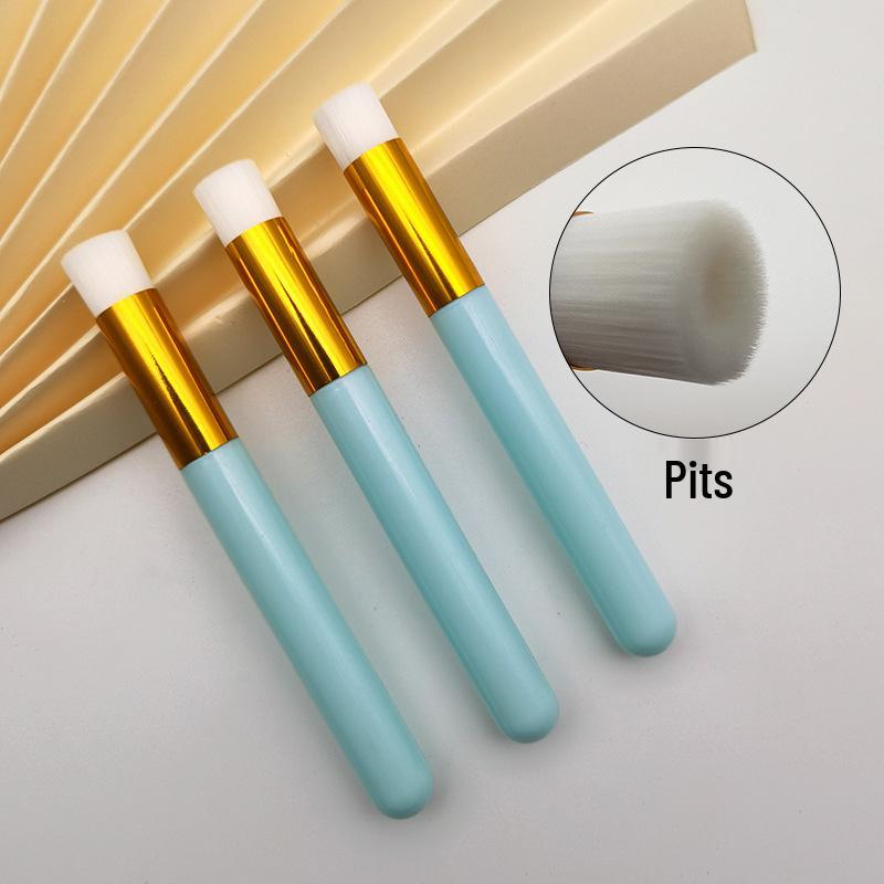 Angled Nose Shadow & Eyelash Cleaning Brush - Blackhead Remover, Makeup & Beauty Tool