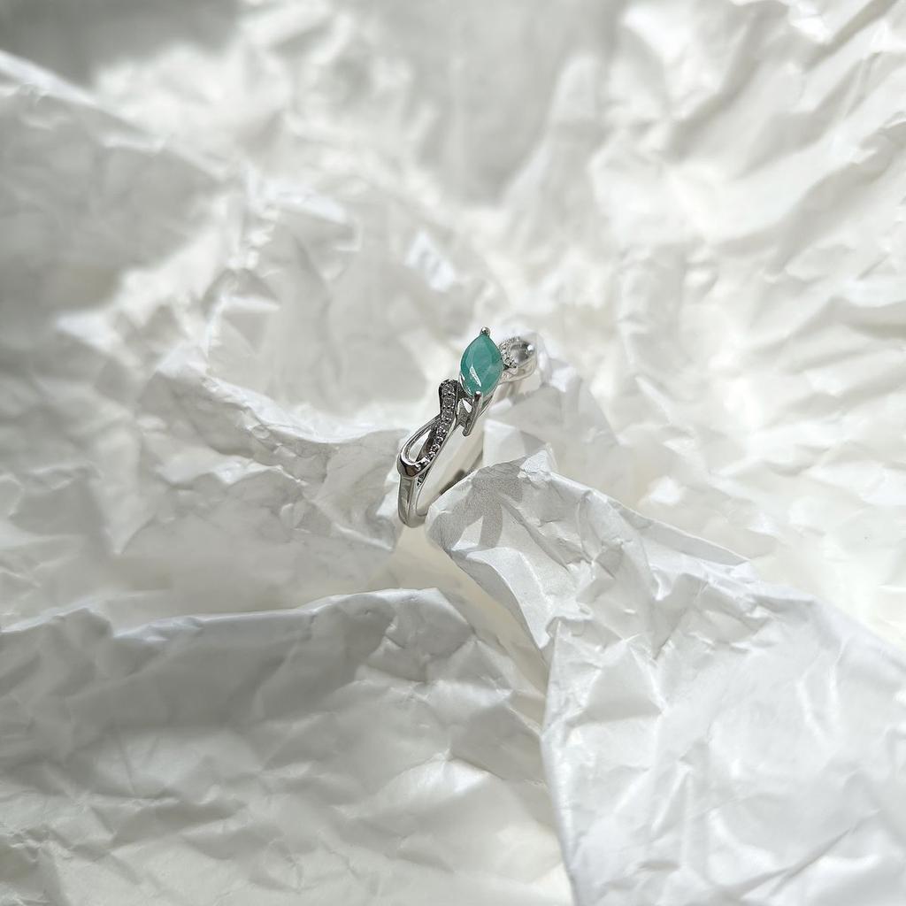 Silver Ring with Natural Emerald 0.626ct, Cubic Zirconia, Product Weight 2.4 G (2163435)
