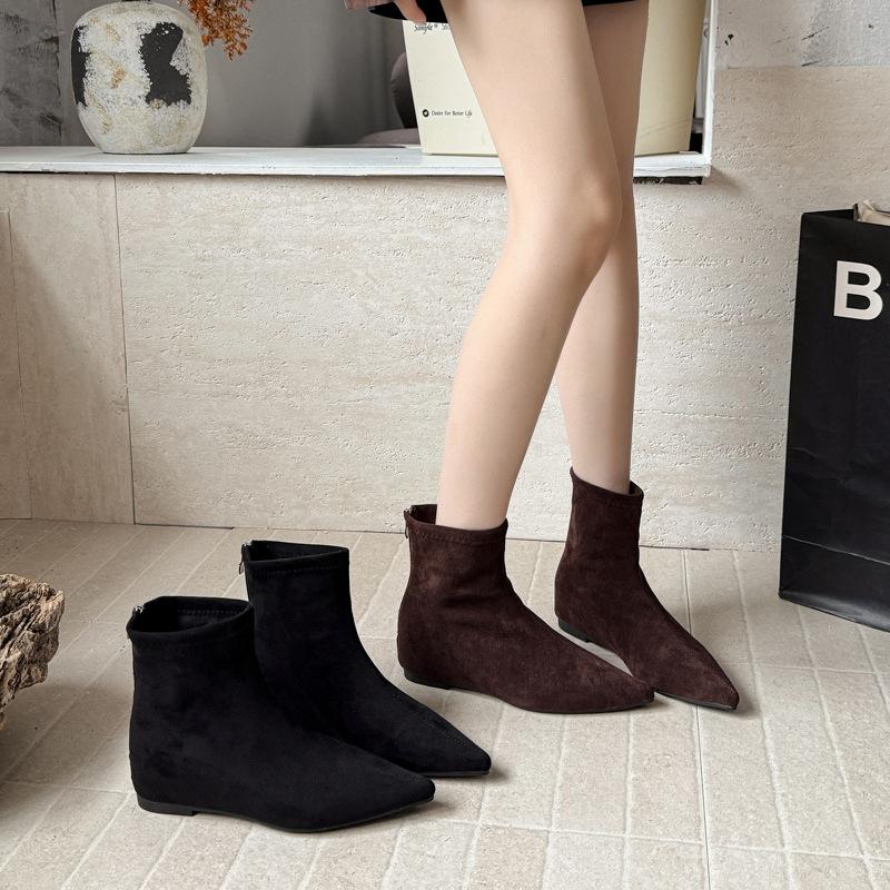 Korean Version of Retro Versatile Pointed Low-heeled Short Boots Women's 2025 Autumn and Winter New Suede Women's Boots Rear Zipper Thin Boots