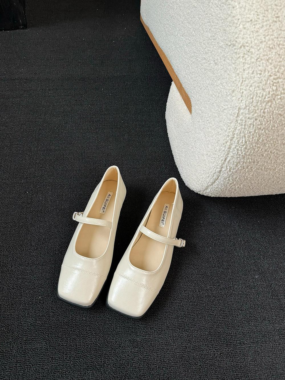 

Модные женские туфли с квадратным носком Модные туфли на низком каблуке Черные, красные, коричневые, бежевые, осенне-весенние туфли женские туфли-лодочки Размер 35-39 5.5 бежевый