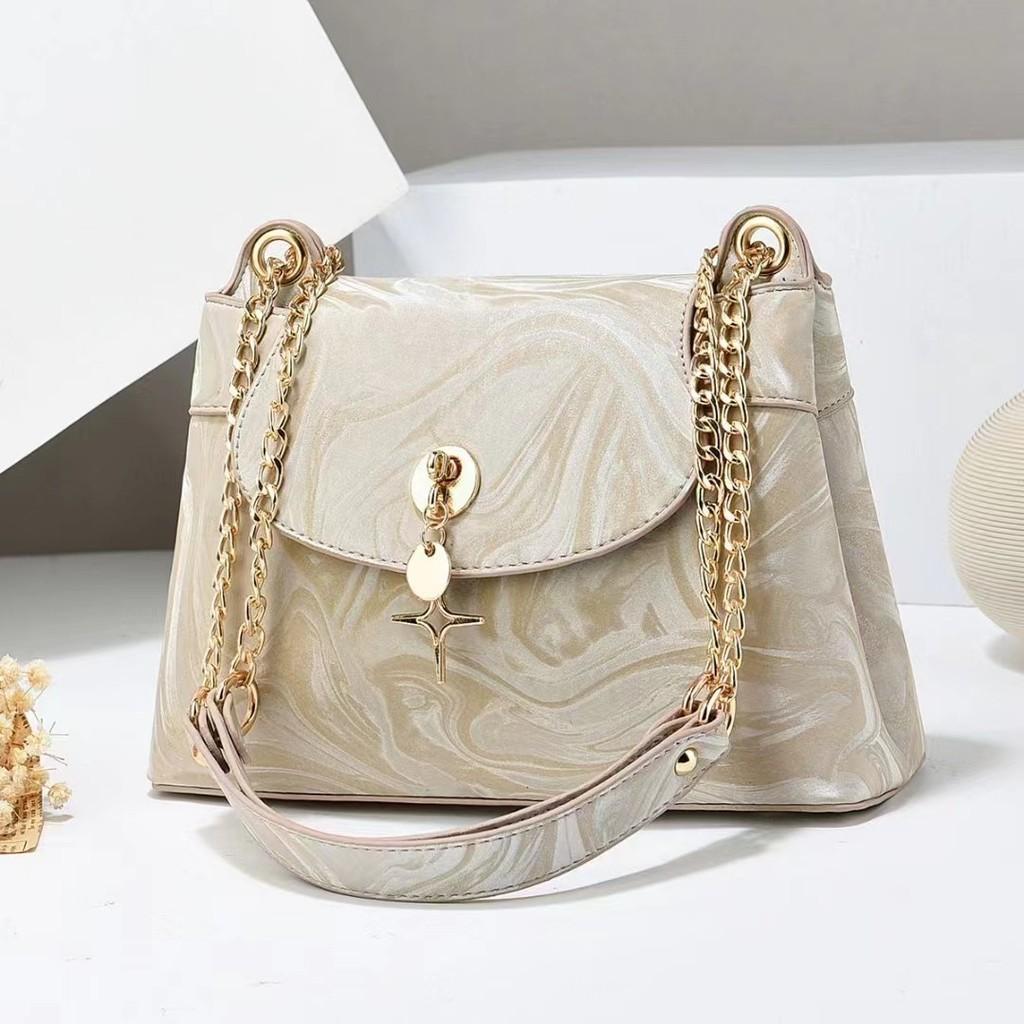 Elegant Macaron Color Chain Handbag For Stylish Daily Use With Spacious Design