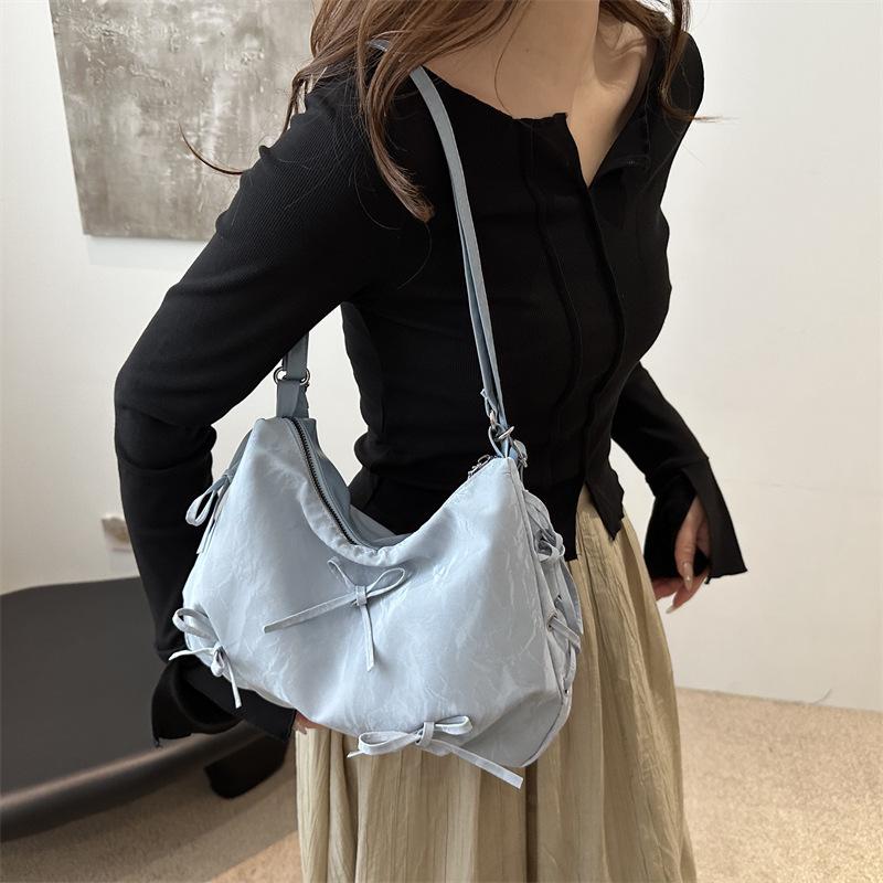 Large Capacity Fashionable Bow Personality Underarm Bag Women's New Casual Shoulder Bag Fashionable Commuter Backpack