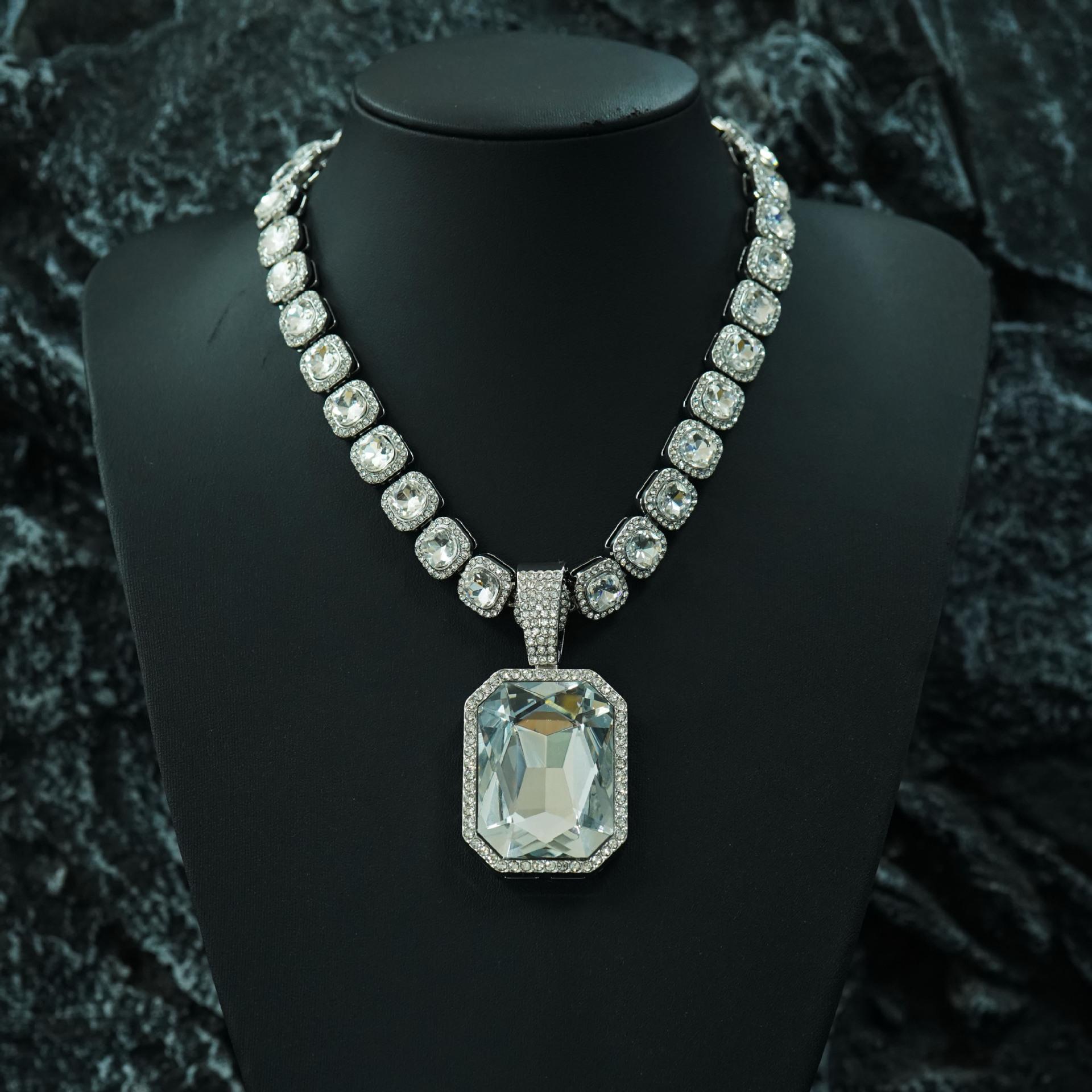 

Большая кубинская цепочка с подвеской из цветных драгоценных камней, стильное хип-хоп-ожерелье.