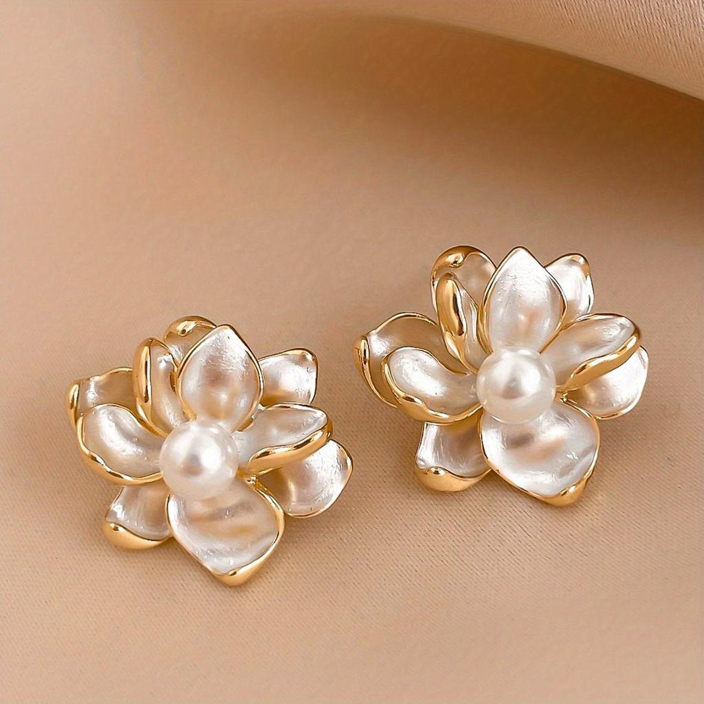 White Enamel Multi-layers Petals Women's Stud Earrings Small Flower Zircon in Middle Design Unusual Earrings Party Ear Zircon