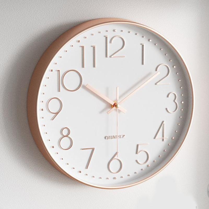 Modern Round Quartz Wall Clock With Silent Motion For Living Room Decor