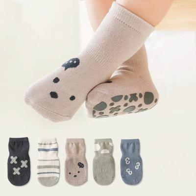 Frühling und Herbst gekämmte Baumwolle Kinder Bodensocken Baby Baby Sommer Jungen und Mädchen coole Kleinkind rutschfeste Socken