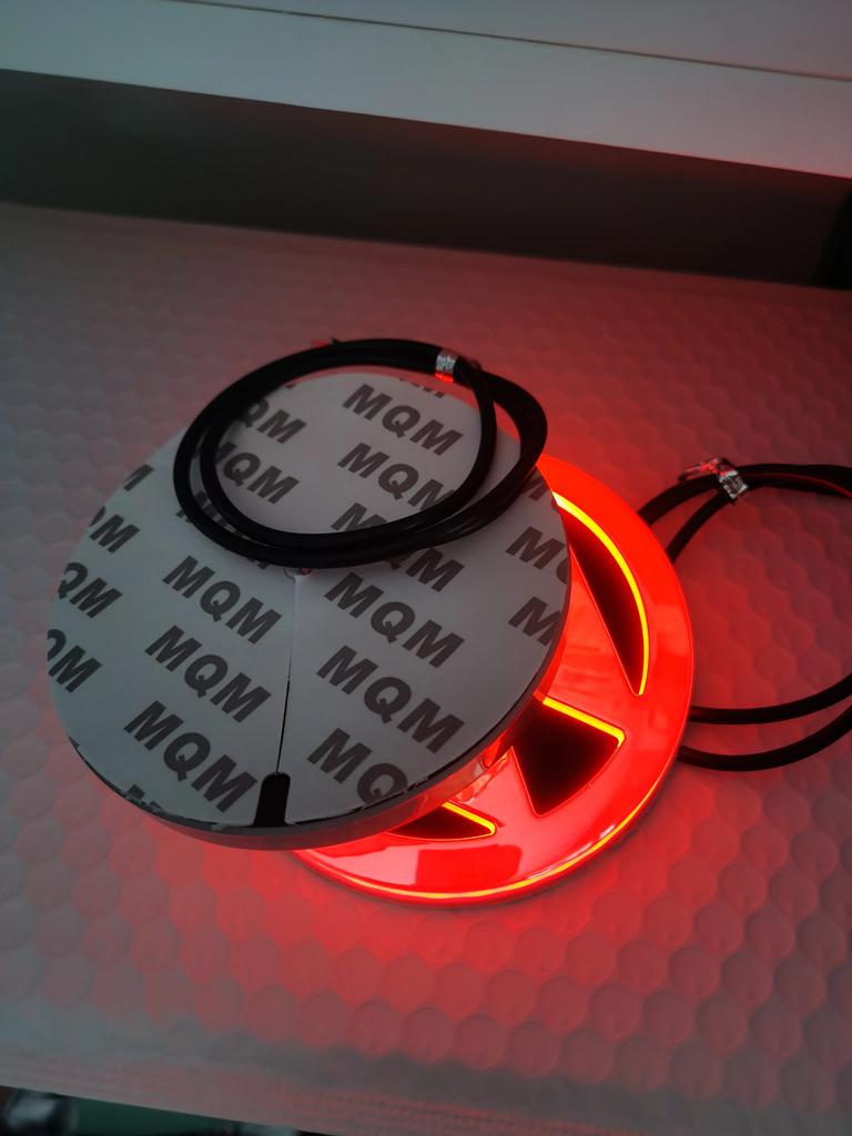 2026 Hot For VW VOLKSWAGEN 110mm Red 4D For VW Badge Light LED Grille VW 4D Logo Light LED Emblems Rear Light For VW Bora Passat CWR1