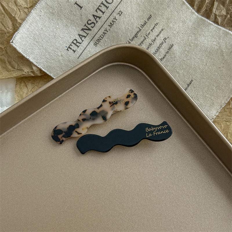 2Pcs/Set Simple Retro Wave Shaped Acetic Bangs Hairpins Sweet Cute Hair Side Hair Clips Style Barrettes Fashion Hair Accessories
