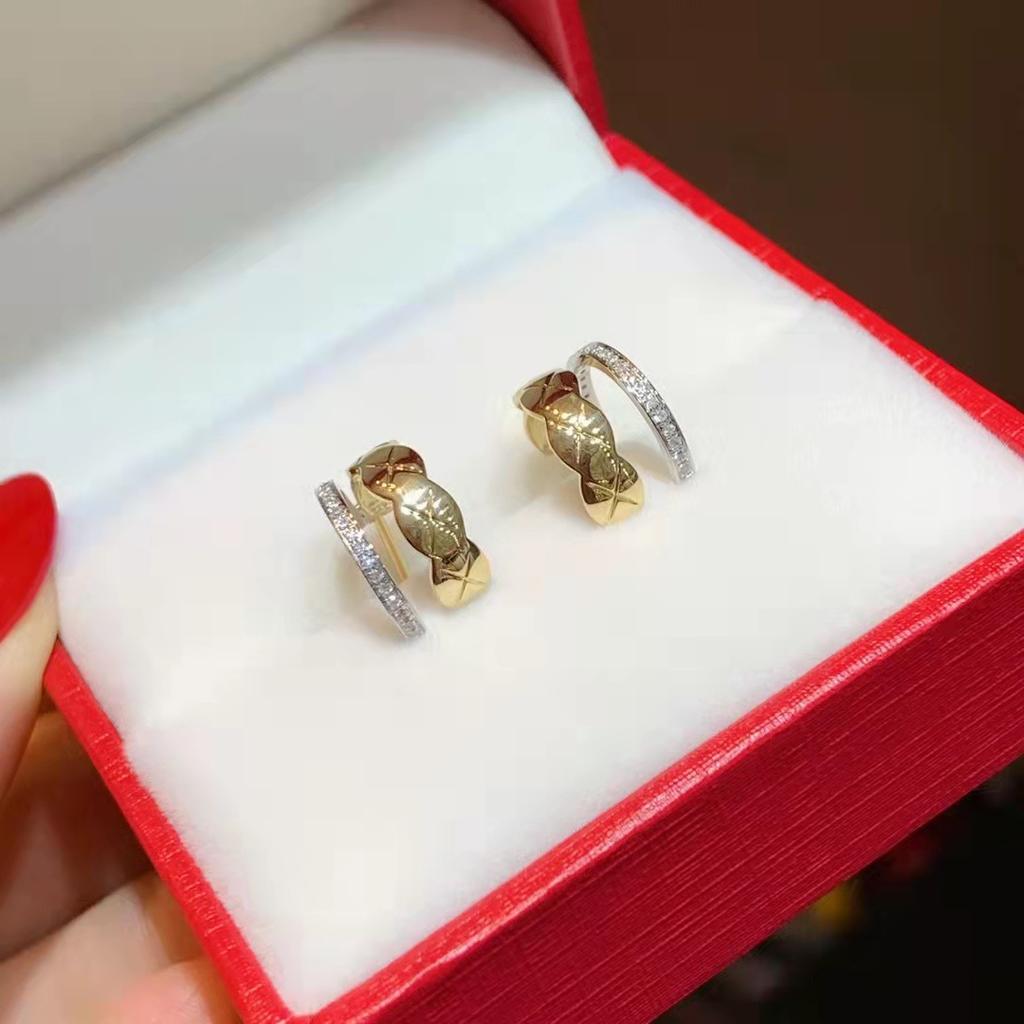 Korean Version of Fashion Small Wind Diamond Stud Earrings, Women's Retro Niche Design Earrings