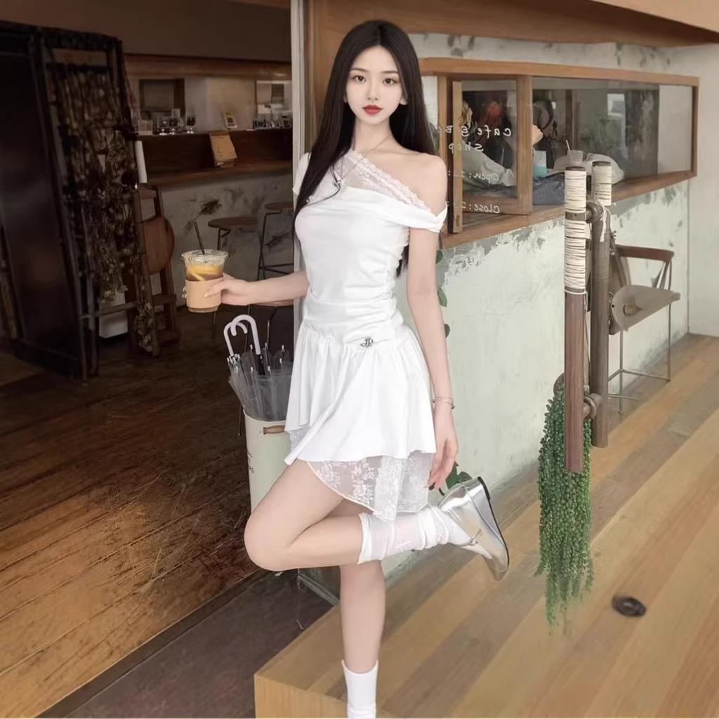 Pure desire Spice Girl slanted shoulder lace splicing skirt women's summer niche design high sense irregular white dress