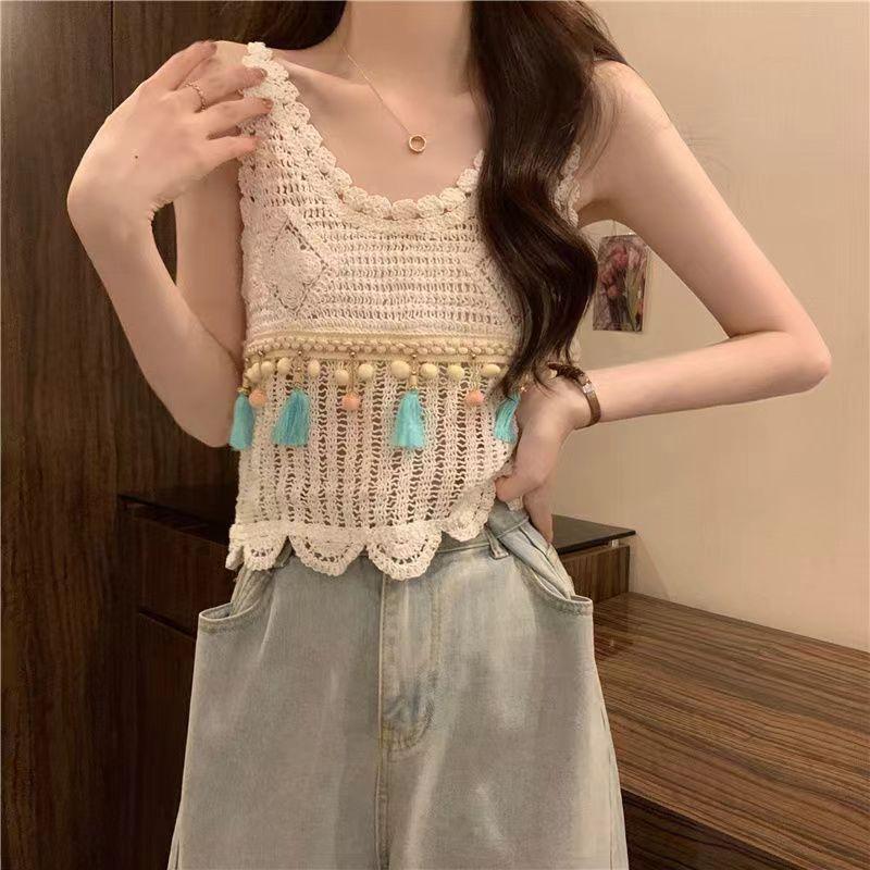 Retro háčkovaná vesta bez rukávů se střapcem pro ženy se smyslem pro design Přiléhavý krátký vydlabaný košilkový top v létě