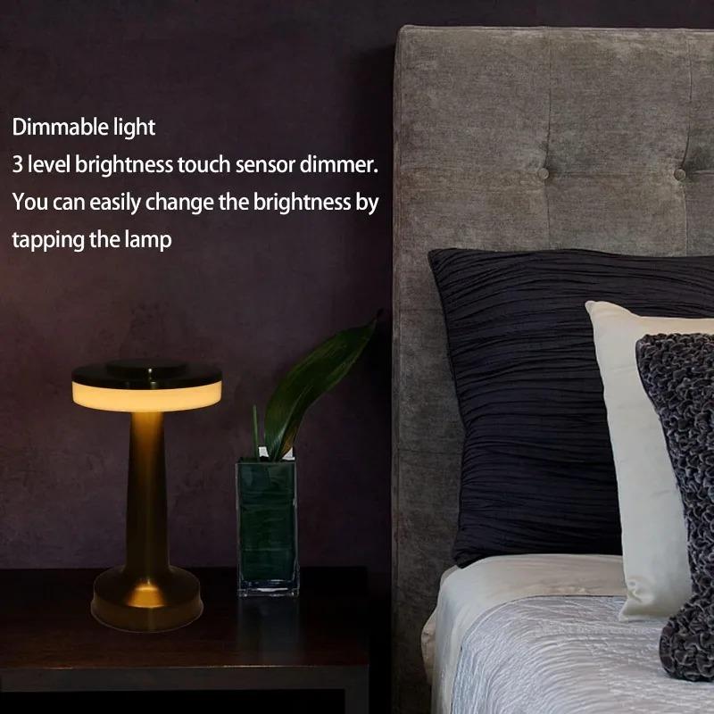 Vintage Metal Desk Lamp USB Rechargeable Portable Touch Table Lamp Bedside Night Light for Bar KTV Hotel Coffee Shop Bedroom Bar