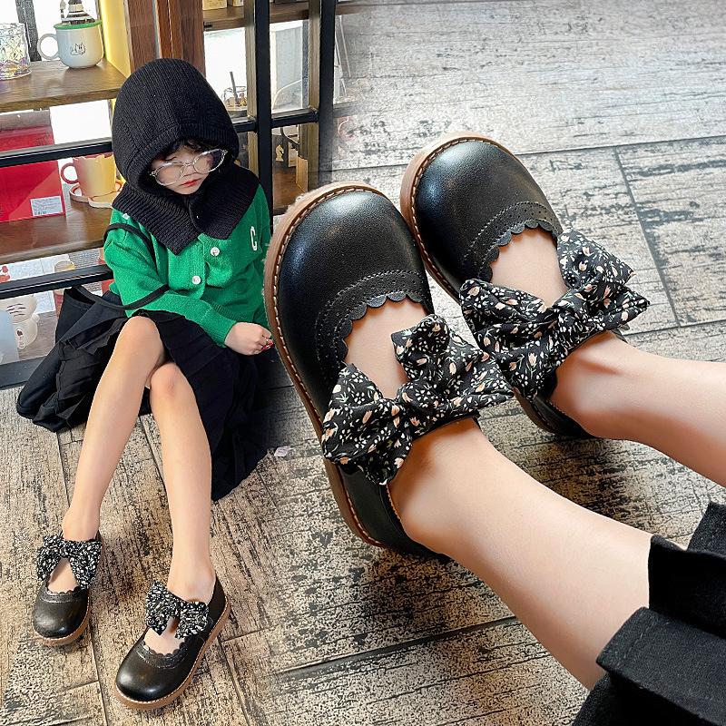 

Spring Toddlers Girls Retro Floral Bow Princess Shoes Kids Leather Shoes Big Girls Fasion Soft Sole Flats Children Single Shoes 23