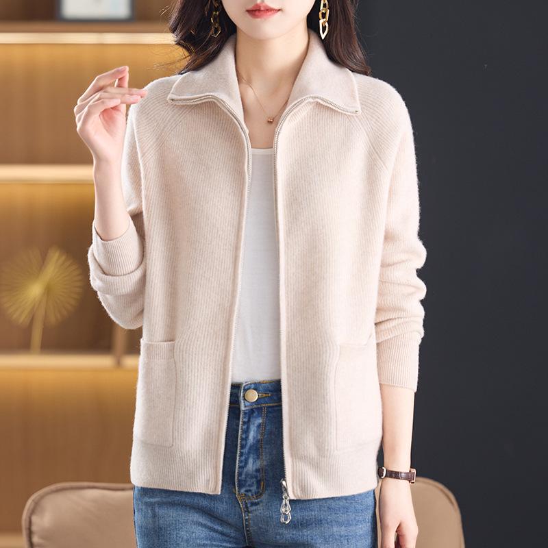 Women's Pure Wool Zipper Cardigan - Autumn/Winter Loose Lapel Knitwear for Middle-Aged Mothers
