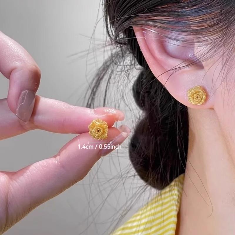 Three Dimensional Hollow Rose High-end Temperament Earrings