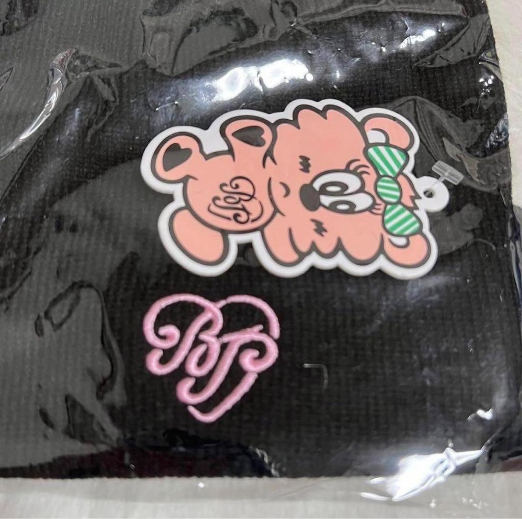 [USED] BLACKPINK VERDY knit hat with heart logo in black pink