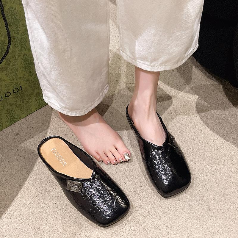 Silver Bag Head Slippers Women's Summer Wear 2025 New One-pedal Lazy Square Head Fashion Temperament Low-heeled Half-tray Shoes