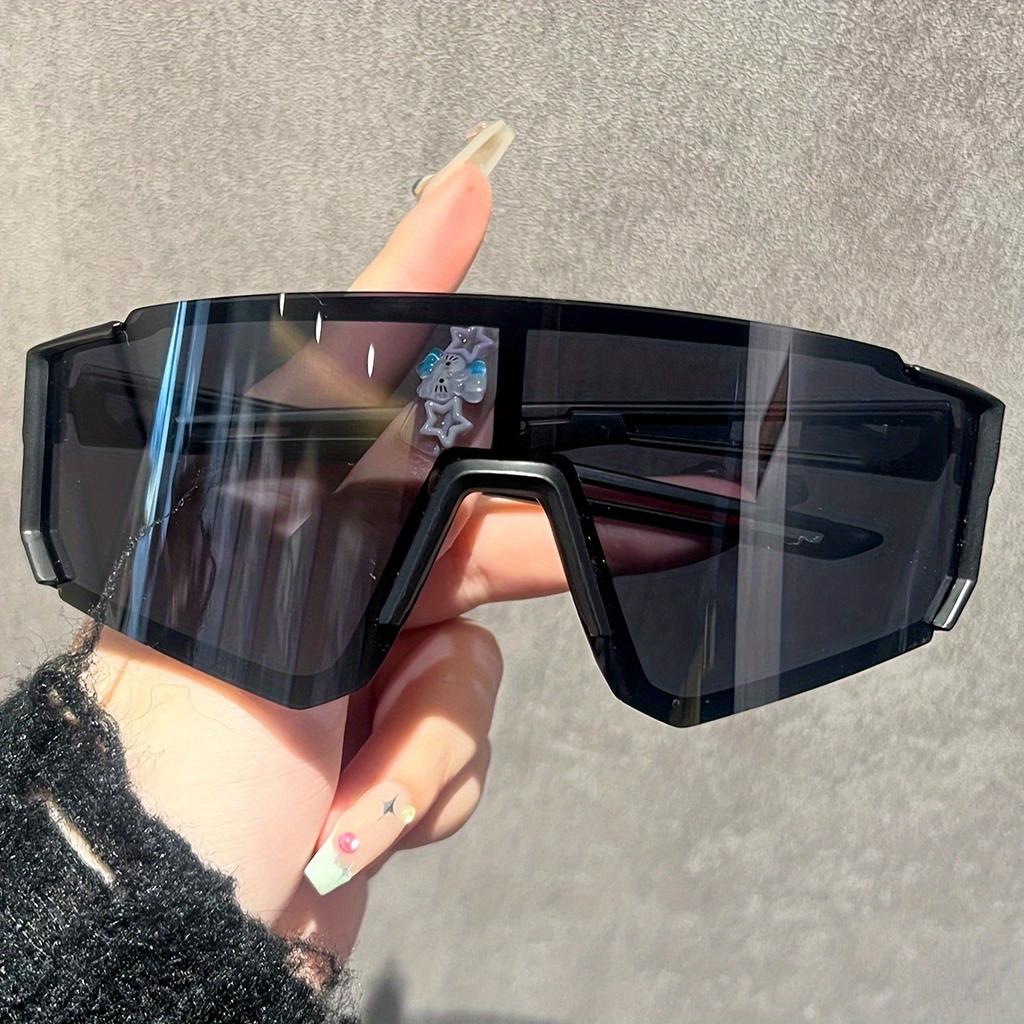 Women'S Large Frame Sports Fashion Glasses with Metal Hinge UV400 Protection Stylish Wrap-Around Design for Casual Wear