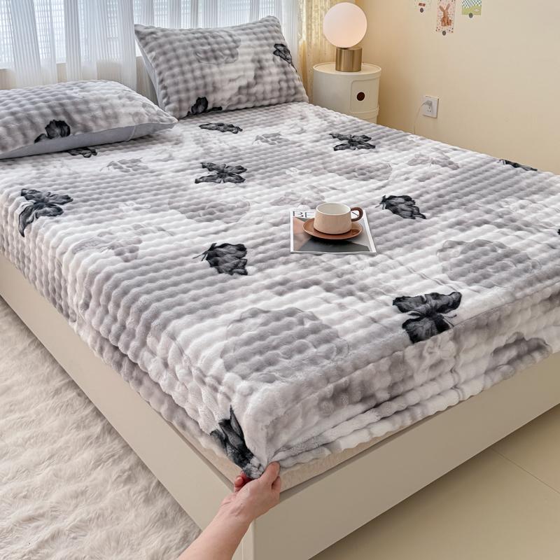 Warm Thick Bed Sheet for Winter Single/Queen/King Fleece Pluffy Fitted Bed Sheet Cartoon Mattress Cover(pillowcase need order)