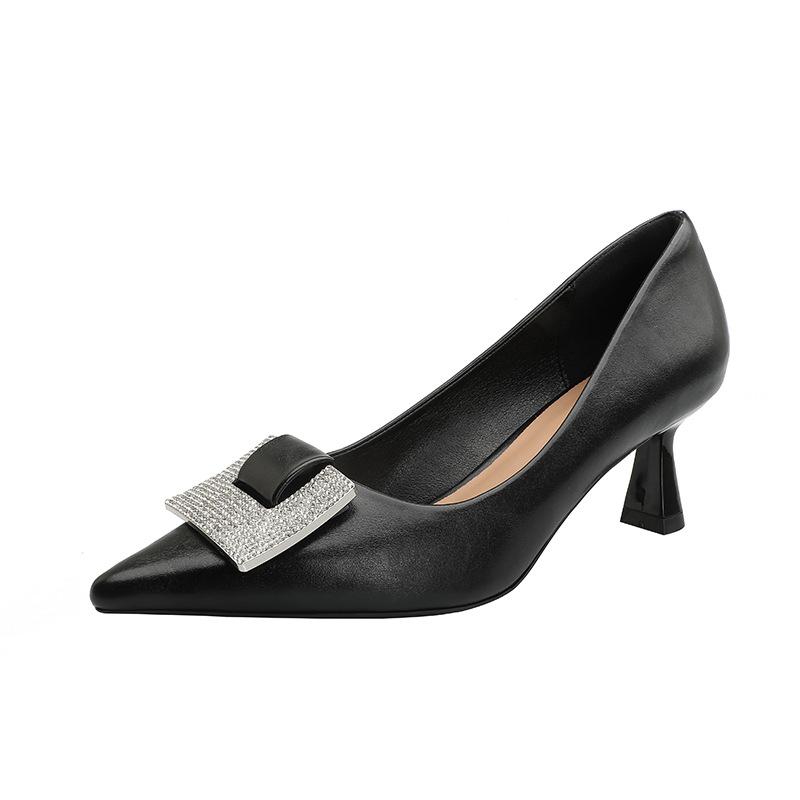 Spitze High Heels Damen Dünne Absätze 2025 Neu Mittelhoher Absatz Frühling und Herbst Damenschuhe Schwarz Temperament Weiches Leder Französisch Leichter Mund Einzelner Schuh