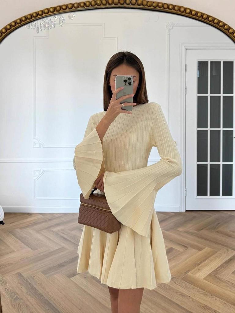 Autumn French Retro Hepburn Style Pleated Knit Dress