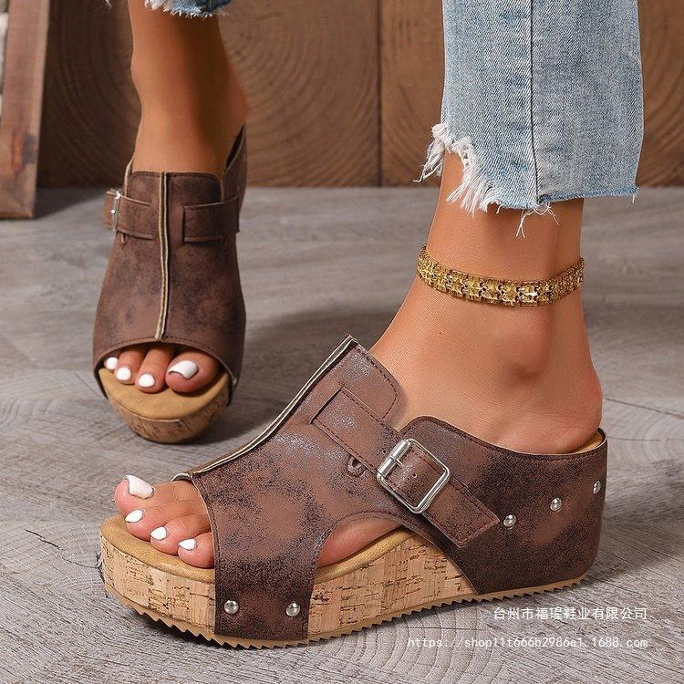 Large size wedge slippers women's summer 2025 foreign trade new buckle rivet sandals sandals women