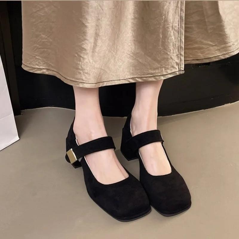 French thick-heeled camel square suede temperament single shoes 2026 new spring and summer retro versatile commuter shoes