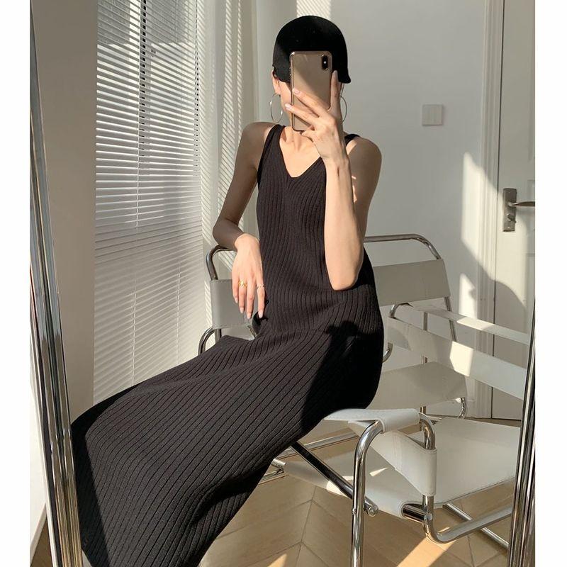 Stylish and Chic Summer Dress - Knitted Slim  Fit Spaghetti Strap Dress for Women