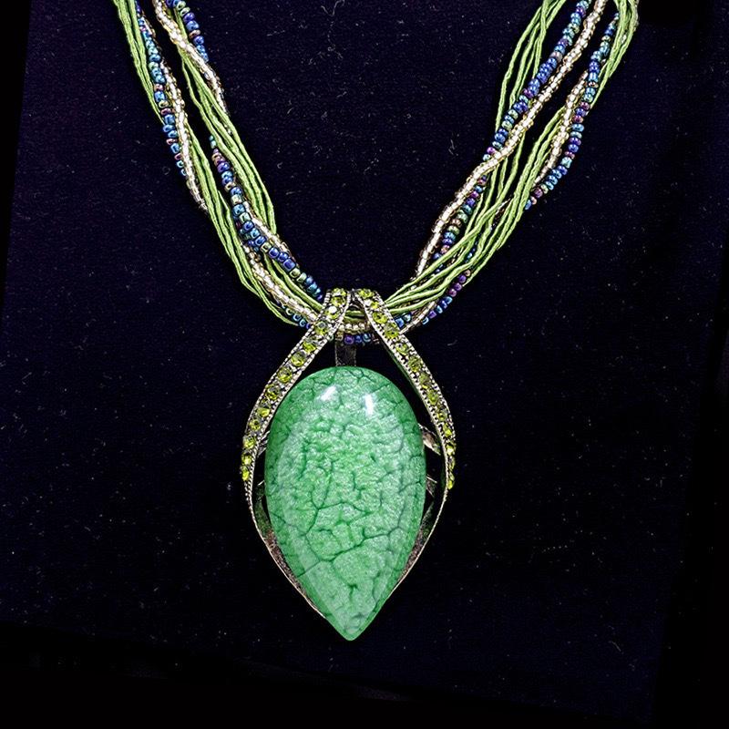 Bohemian Water Drop Pendant Necklace: Retro Ethnic Style Fashion Alloy