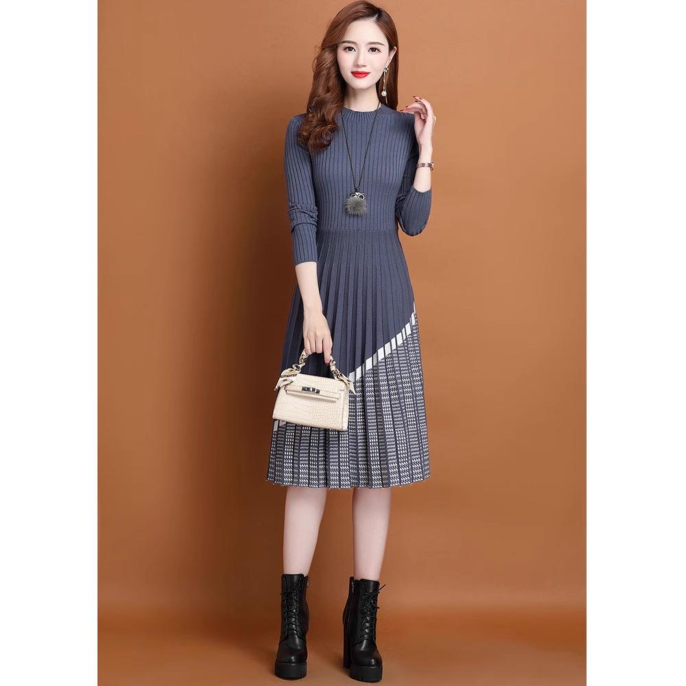 Hengyuanxiang 2025 Herbst/Winter Schlankmachendes Rundhals Modisches Gestricktes Wollkleid