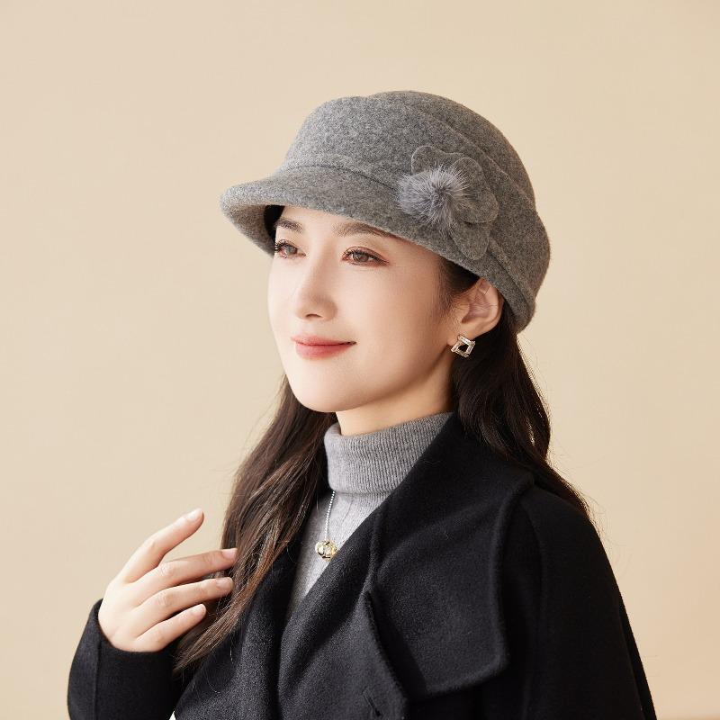 Autumn and Winter Big Brim Retro Temperament Elegant Equestrian Old Lady Wool Warm Cap