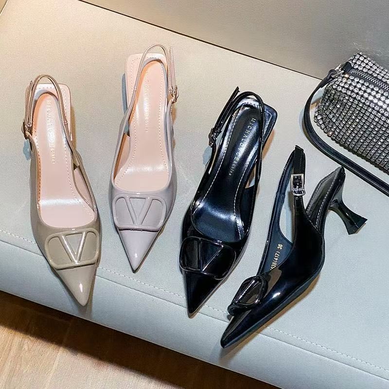 2025 New French Stiletto Black Patent Leather High Heels Pointed Head with Bag Head Sandals Women's Summer Wear
