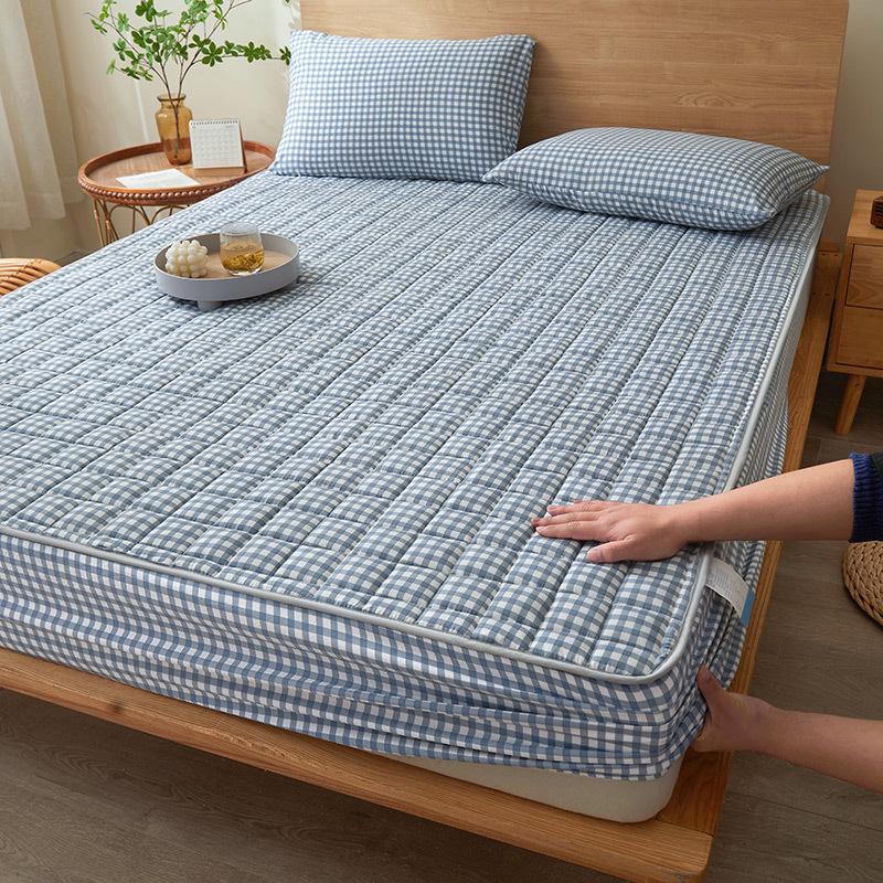 2024 Skin-Friendly Waterproof and Anti-Slip Cotton Mattress Protector