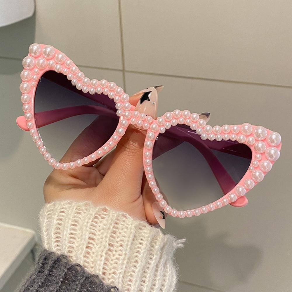 Cute Pink Pearl Heart Sunglasses Women Party Glasses Bachelorette Festival Kawaii Sun Glasses Luxury Brand Designer Shades UV400